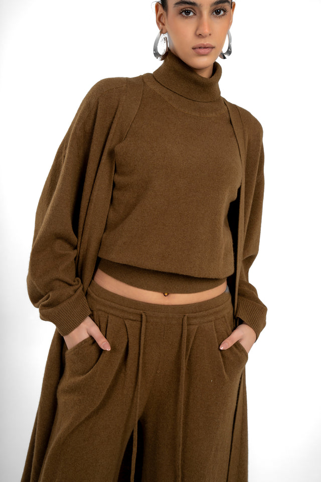 Sleeveless Turtle Neck Knit Top